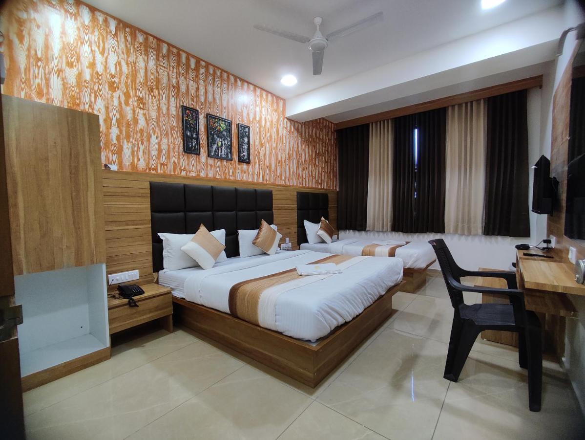 Hotel Newyork Inn Ананд Экстерьер фото