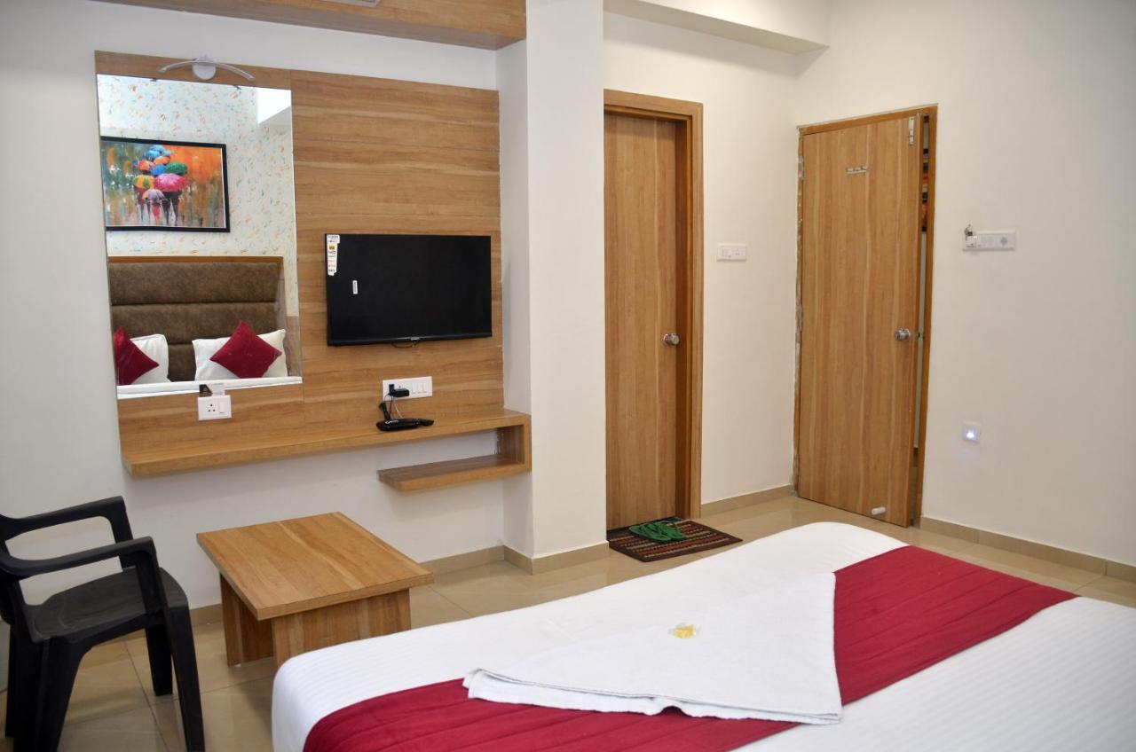 Hotel Newyork Inn Ананд Экстерьер фото