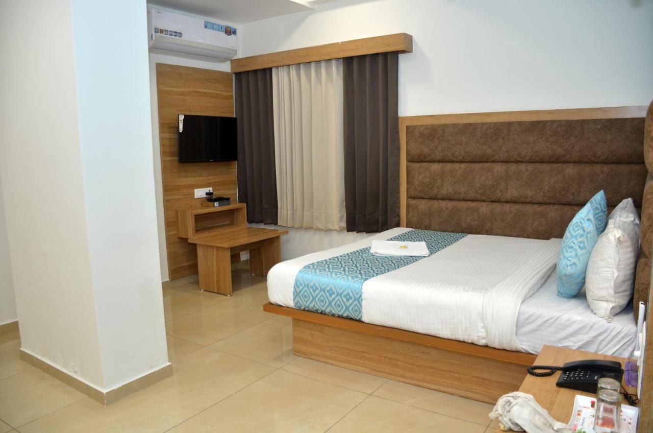 Hotel Newyork Inn Ананд Экстерьер фото